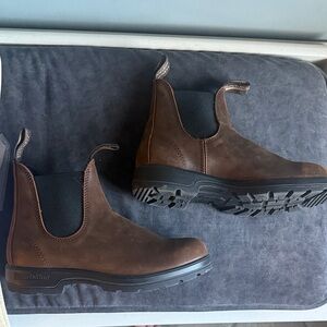 Blundstone #585 Rustic Brown Chelsea Boots – AU 5 / US Women’s 8 #Never Worn